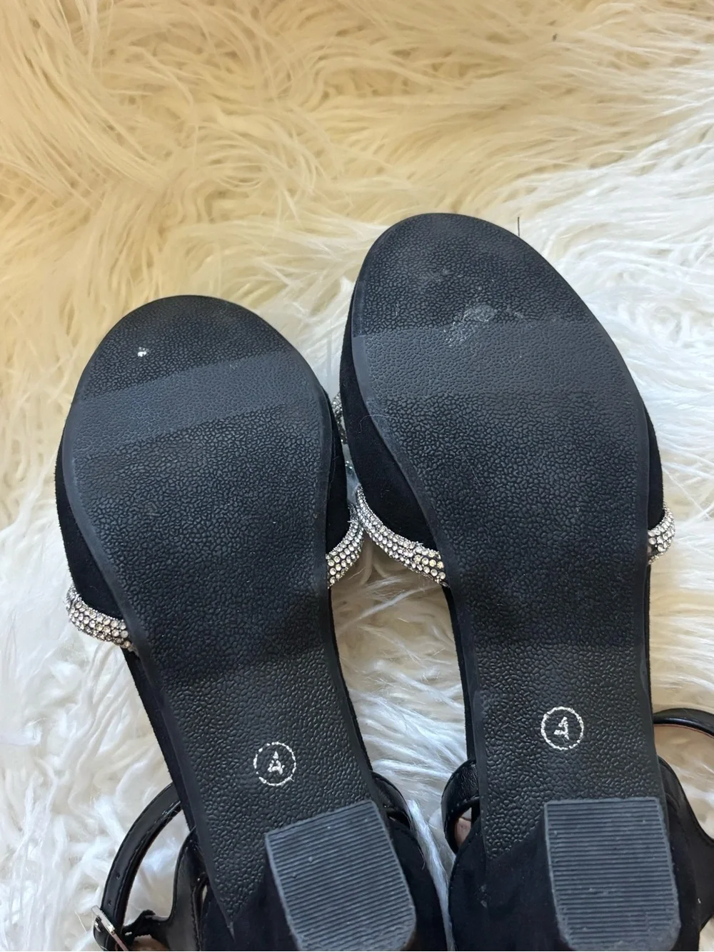 INC International Concepts looks accents